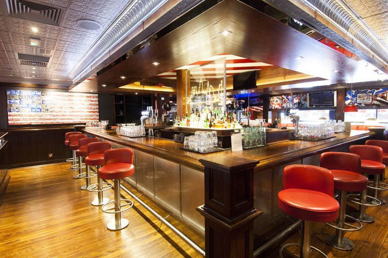 Premier Inn Leeds City Centre Екстериор снимка