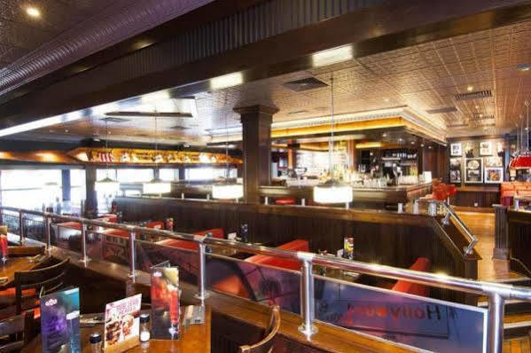 Premier Inn Leeds City Centre Екстериор снимка
